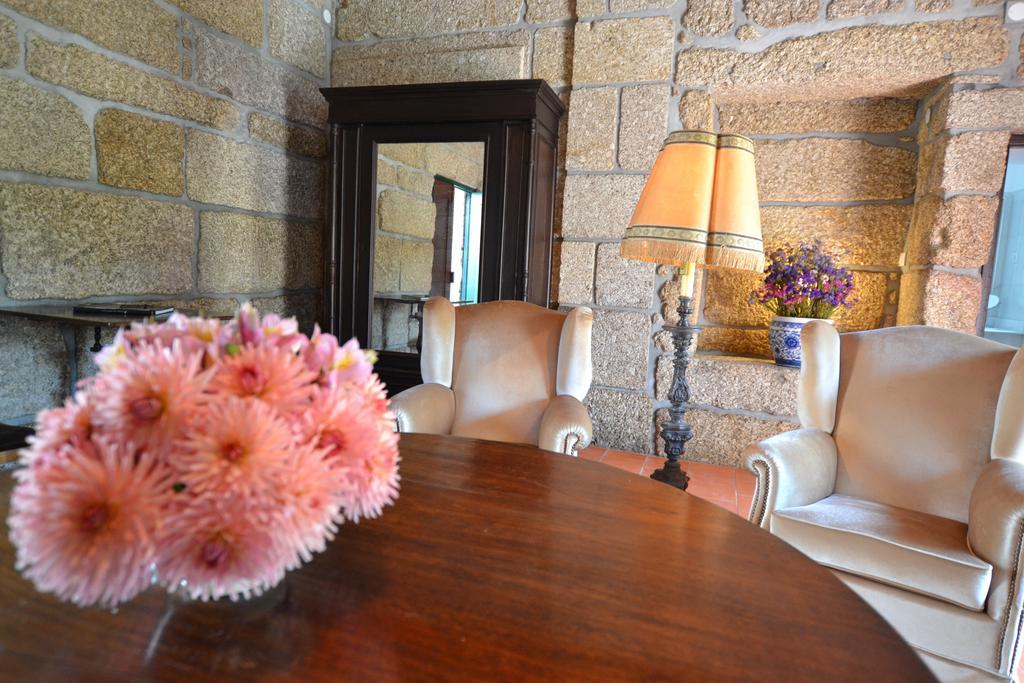 Bed and Breakfast Casa Do Ribeiro Guimarães Esterno foto