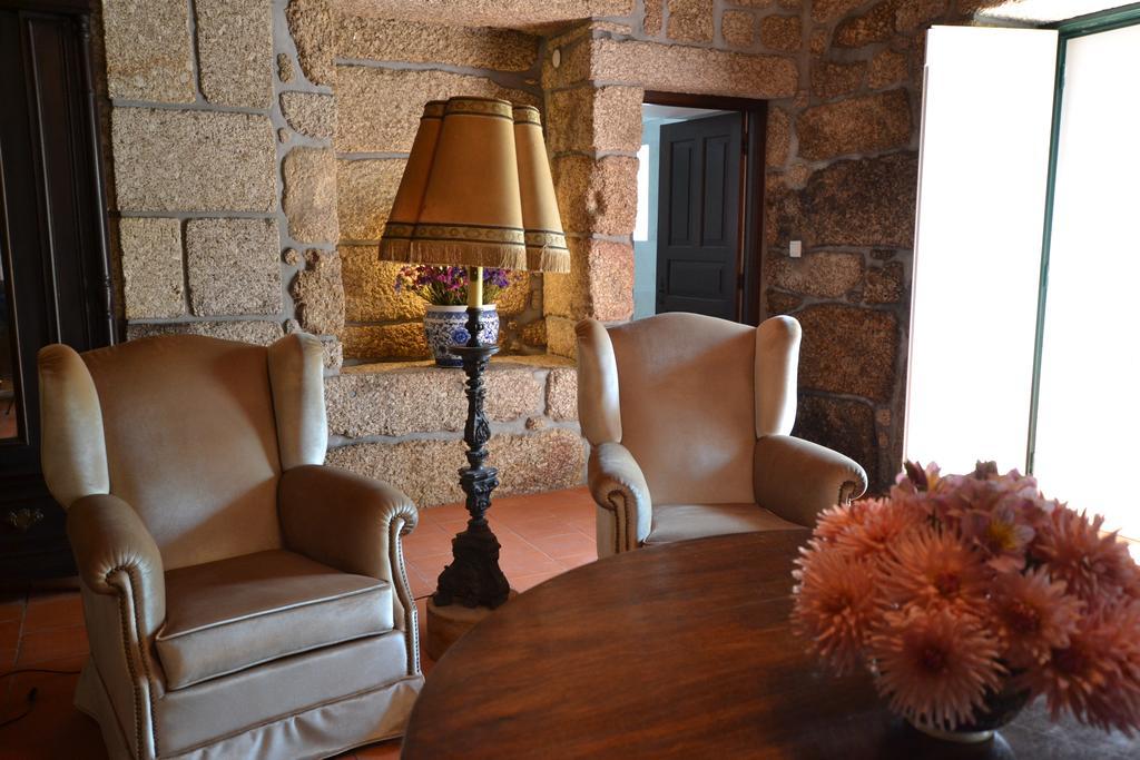 Bed and Breakfast Casa Do Ribeiro Guimarães Esterno foto